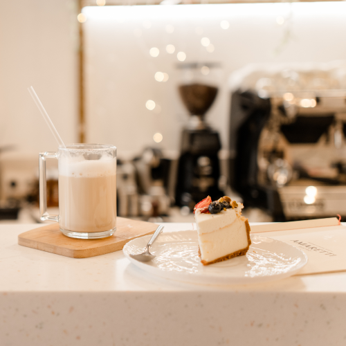 Einach zurücklehnen, einen Kaffe trinken und ein Stück Kuchen genießen und dabei im Blog stöbern.